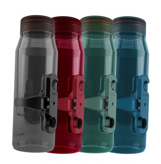 Fidlock-09678-four-bottles-lined-up,-from-left-to-right:-black,-red,-green,-blue