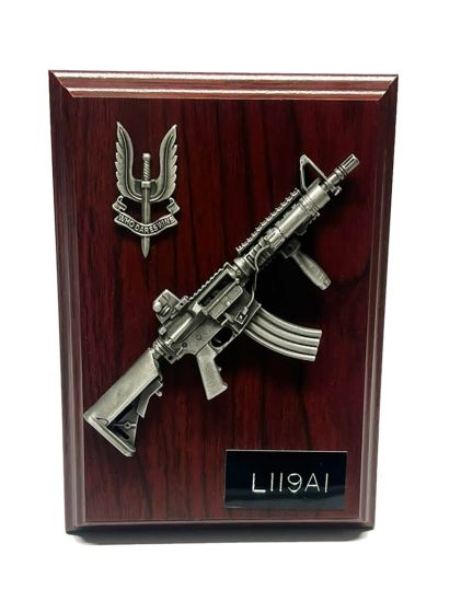 SAS Plaque L119A Rifle and Cap Badge in Pewter (6" x 4")